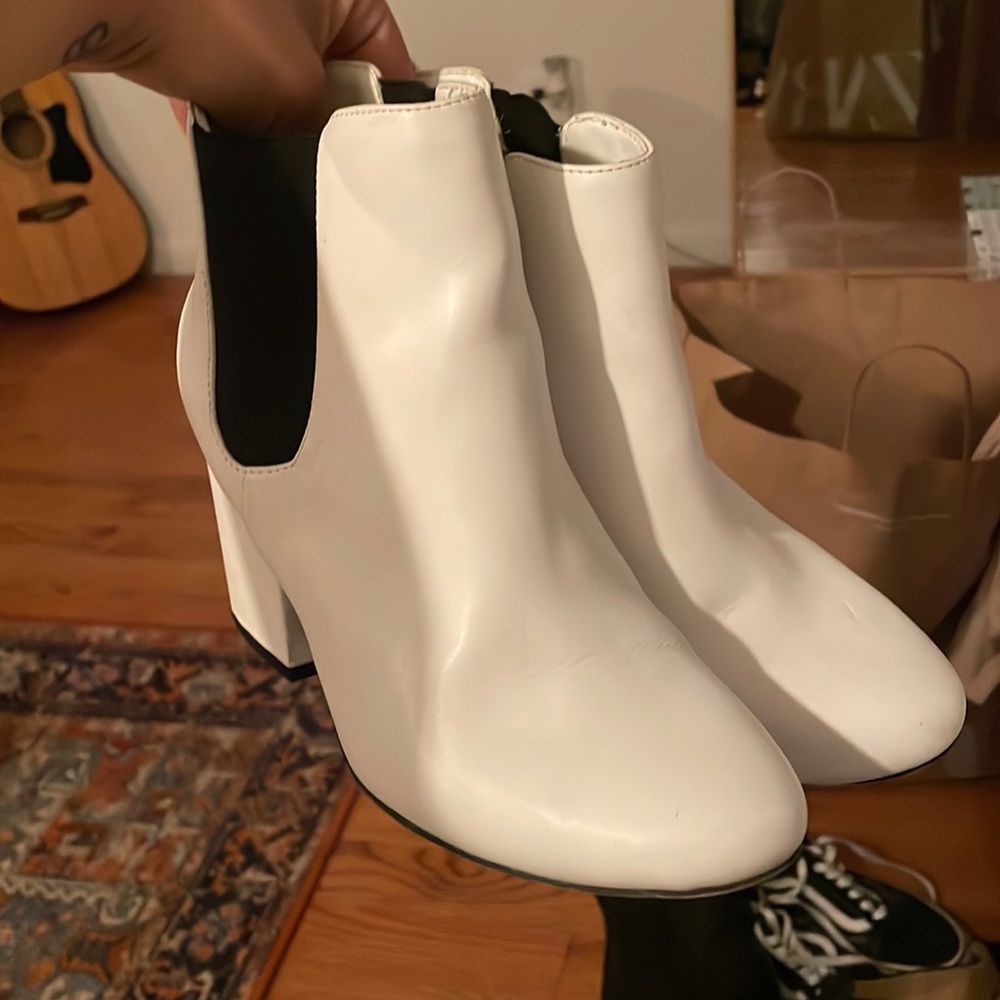 Loved White MIA Booties